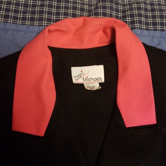 🐶🐶🐶Vintage Neon Vest - Picture 3 of 4